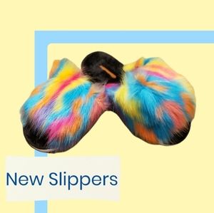 Fur slippers